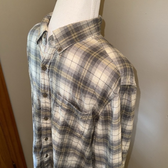 American Eagle Flannel Shirt - Picture 2 of 4